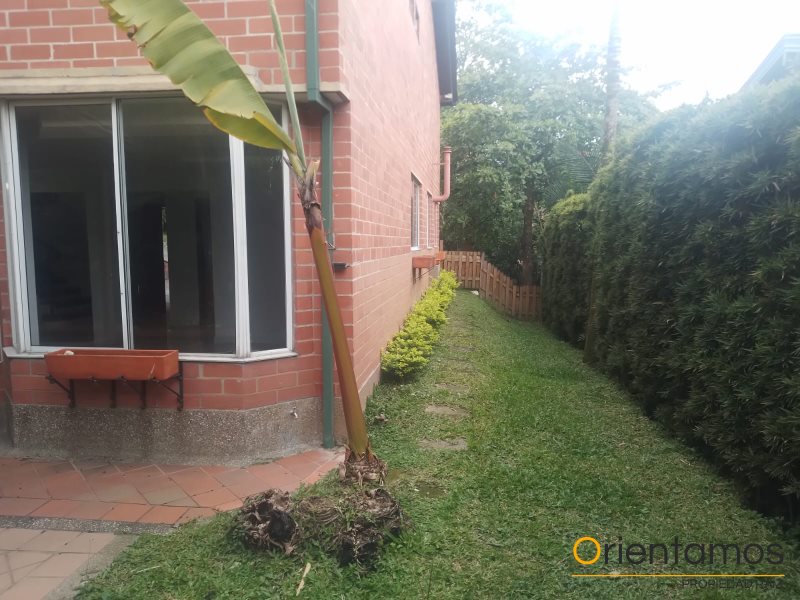 Casa disponible para la venta en Envigado el codigo es 19235 foto numero 26