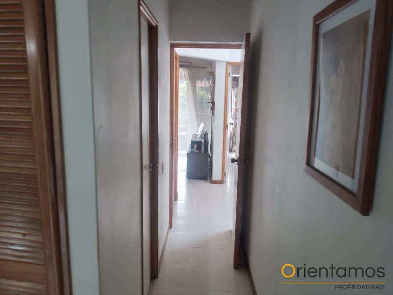 Casa disponible para la venta en Envigado el codigo es 19452 foto numero 8