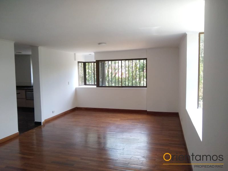 Apartamento disponible para la venta en Medellín el codigo es 18519 foto numero 5