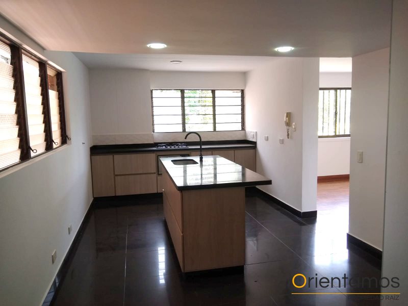 Apartamento disponible para la venta en Medellín el codigo es 18519 foto numero 7